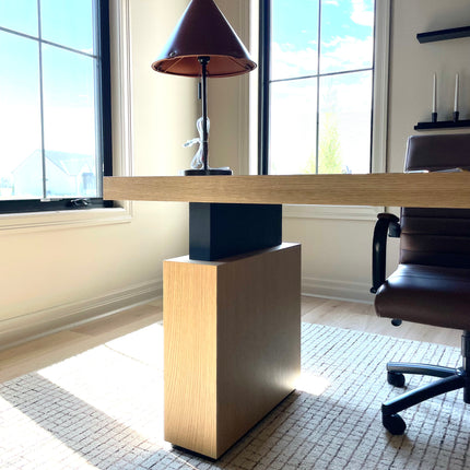 Emma Table